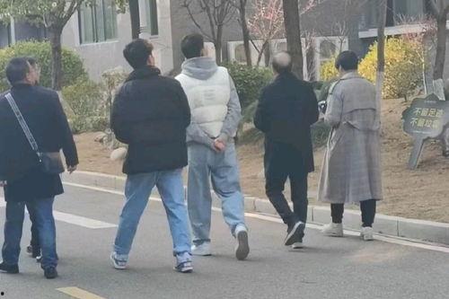 网红吃瓜热点事件,揭秘网络舆论背后的真相与争议 第2张 网红吃瓜热点事件,揭秘网络舆论背后的真相与争议 第2张